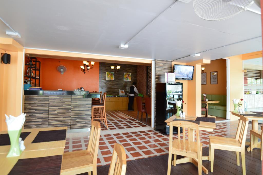 Grand Nai Harn Suites Rawai Bagian luar foto