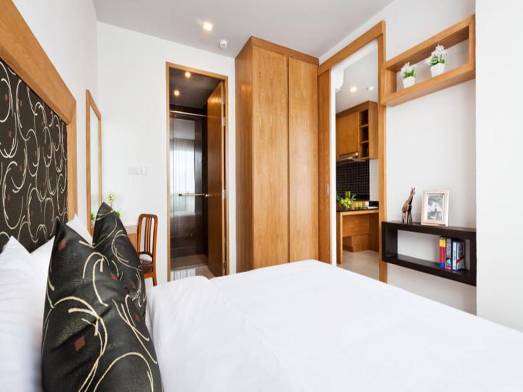 Grand Nai Harn Suites Rawai Bagian luar foto