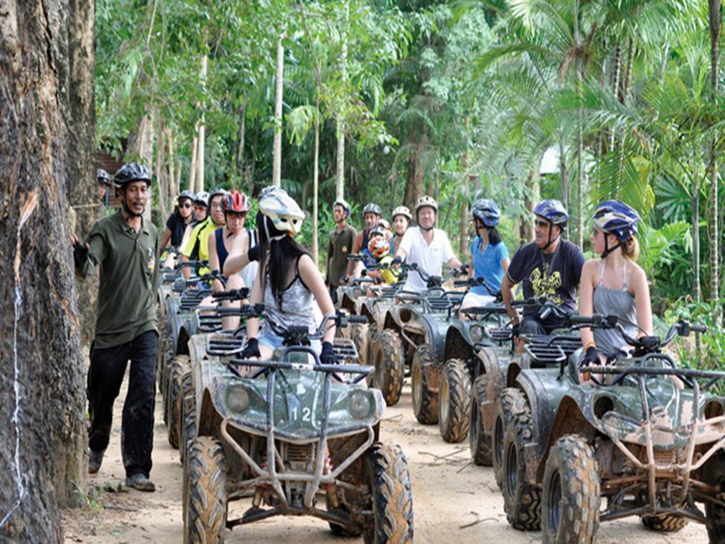 Grand Nai Harn Suites Rawai Bagian luar foto