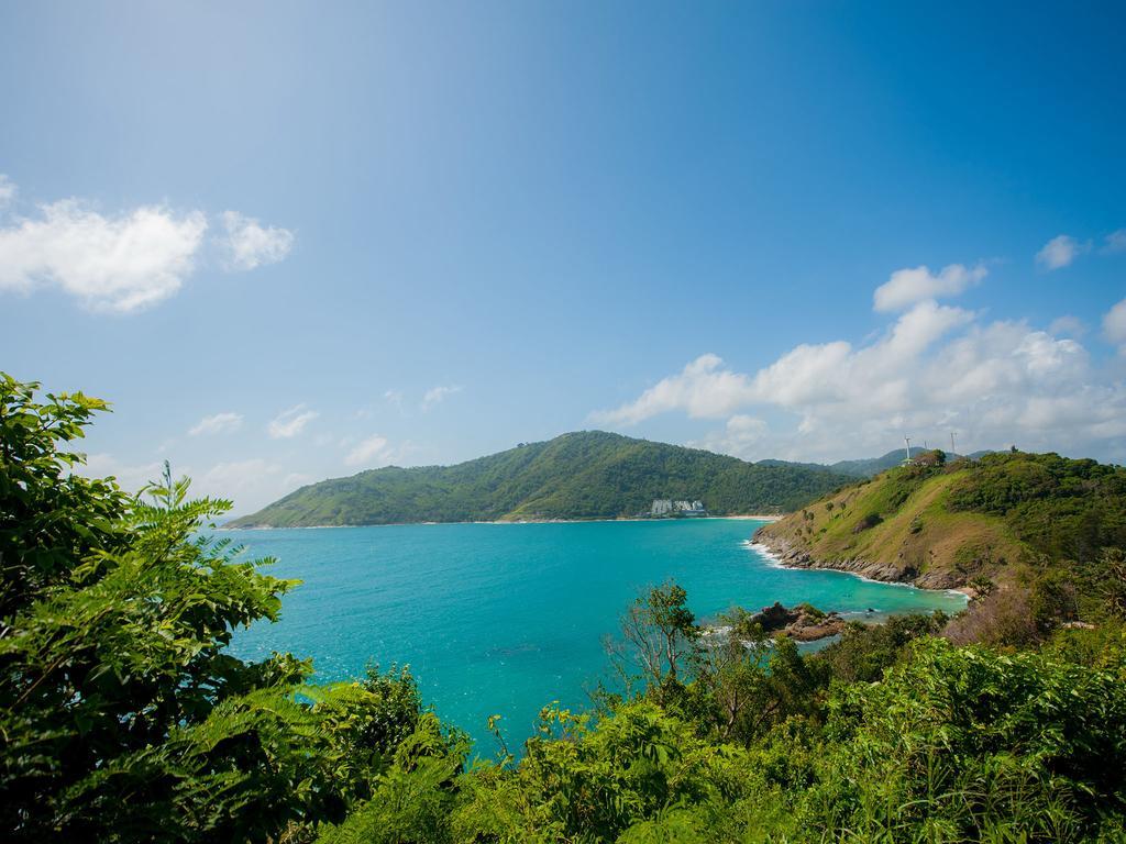 Grand Nai Harn Suites Rawai Bagian luar foto