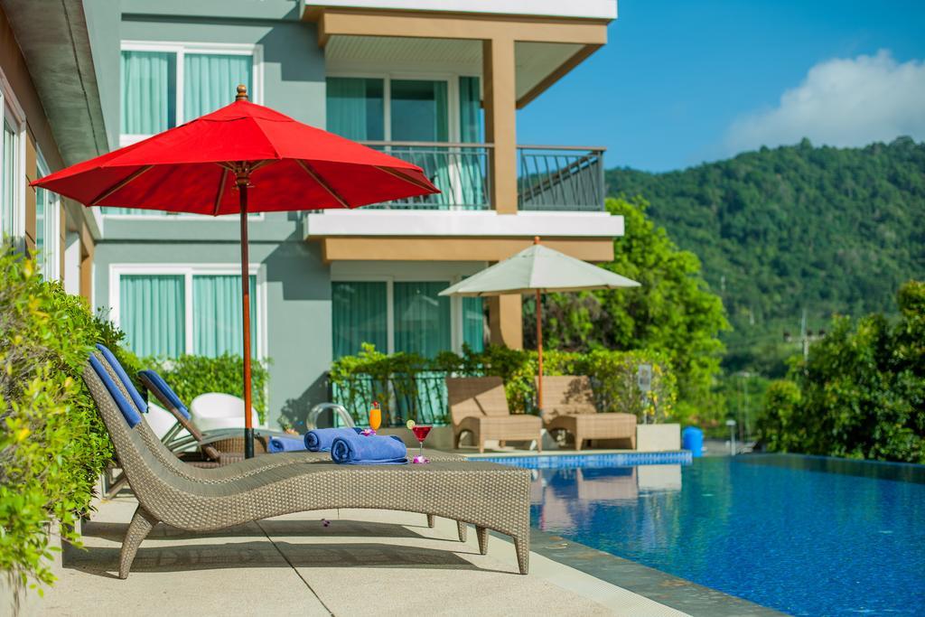 Grand Nai Harn Suites Rawai Bagian luar foto