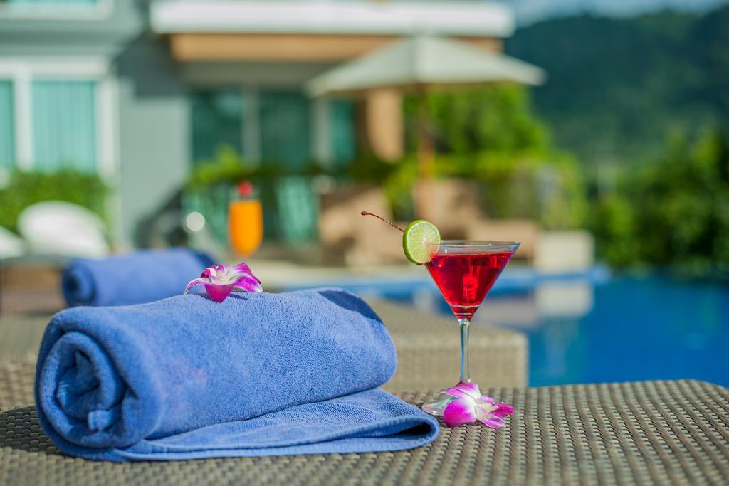 Grand Nai Harn Suites Rawai Bagian luar foto